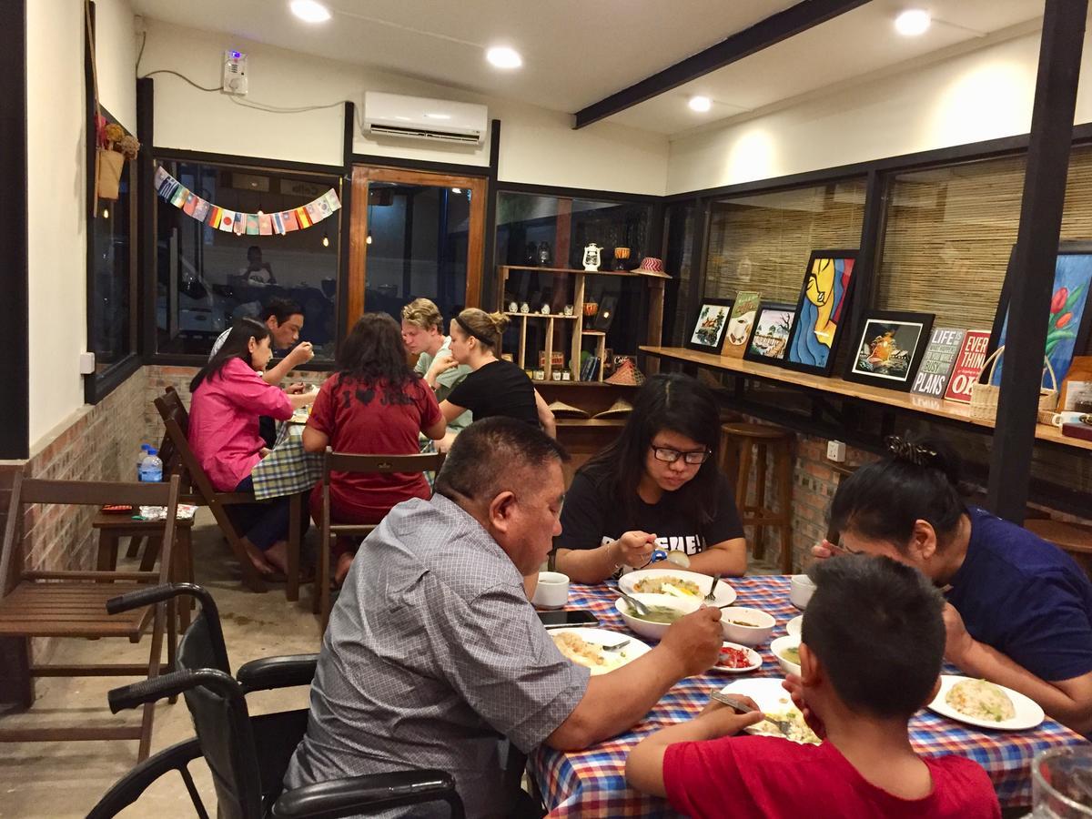 Celia Hostel Mandalay Ngoại thất bức ảnh