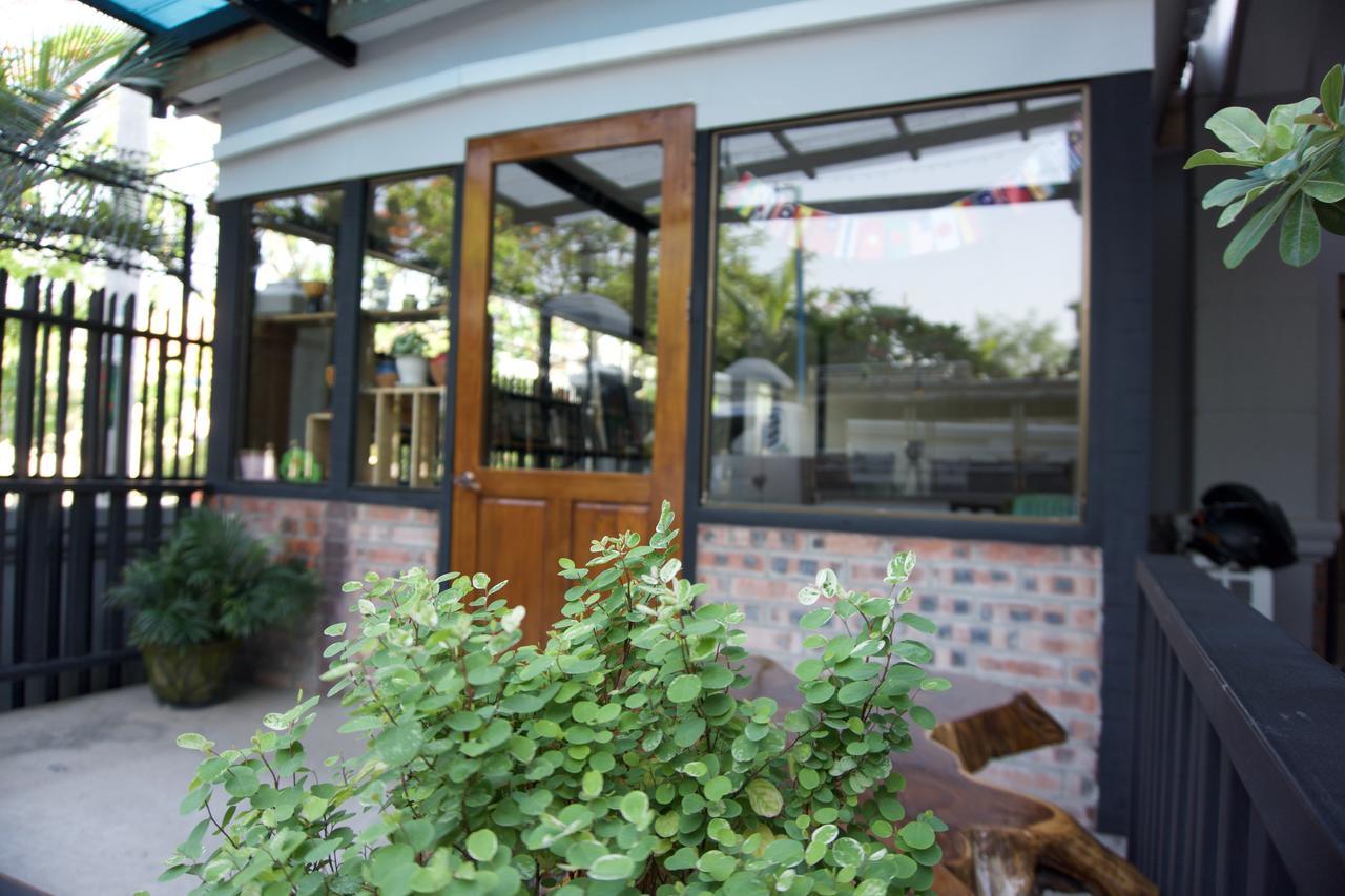 Celia Hostel Mandalay Ngoại thất bức ảnh