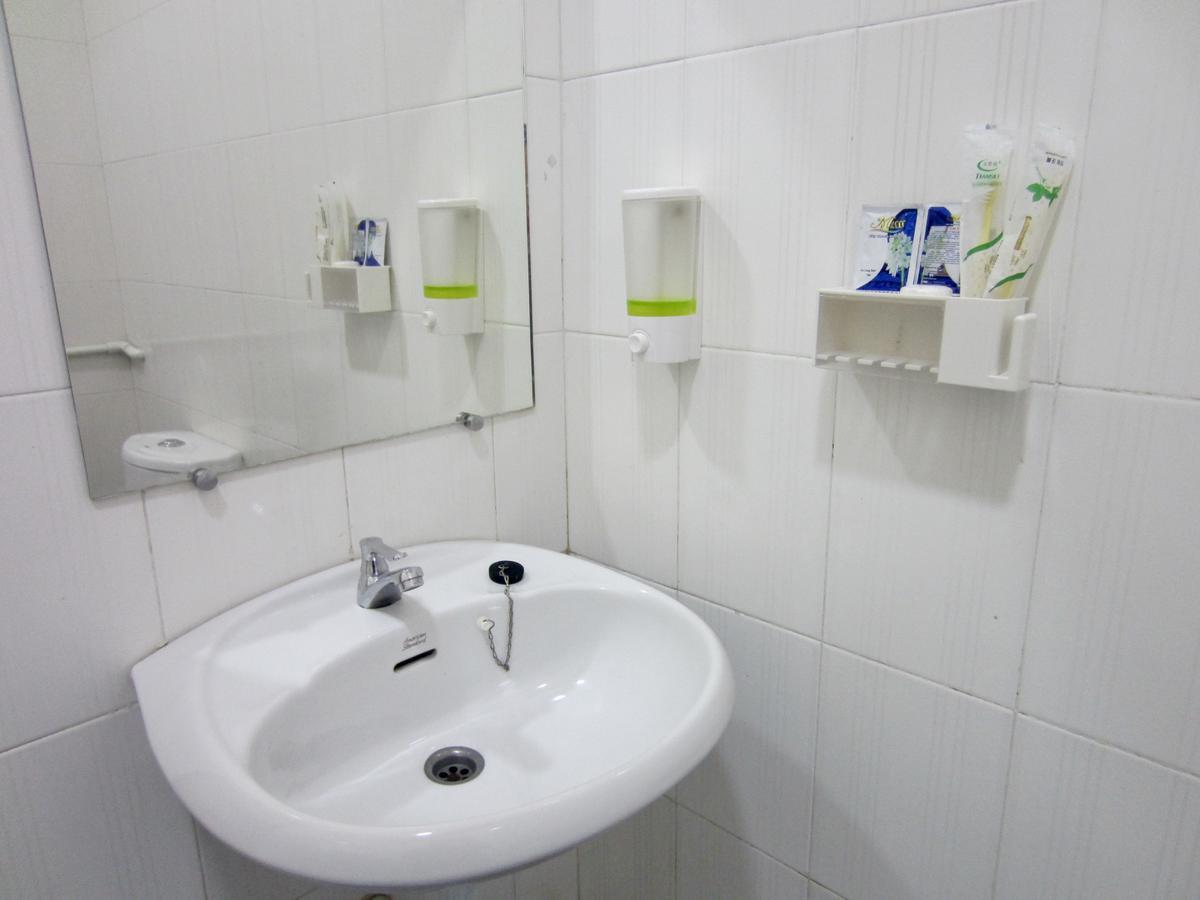 Celia Hostel Mandalay Ngoại thất bức ảnh