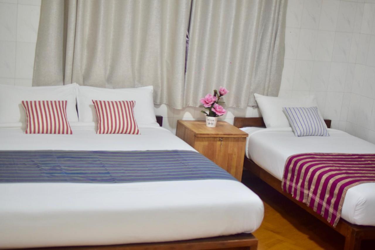 Celia Hostel Mandalay Ngoại thất bức ảnh