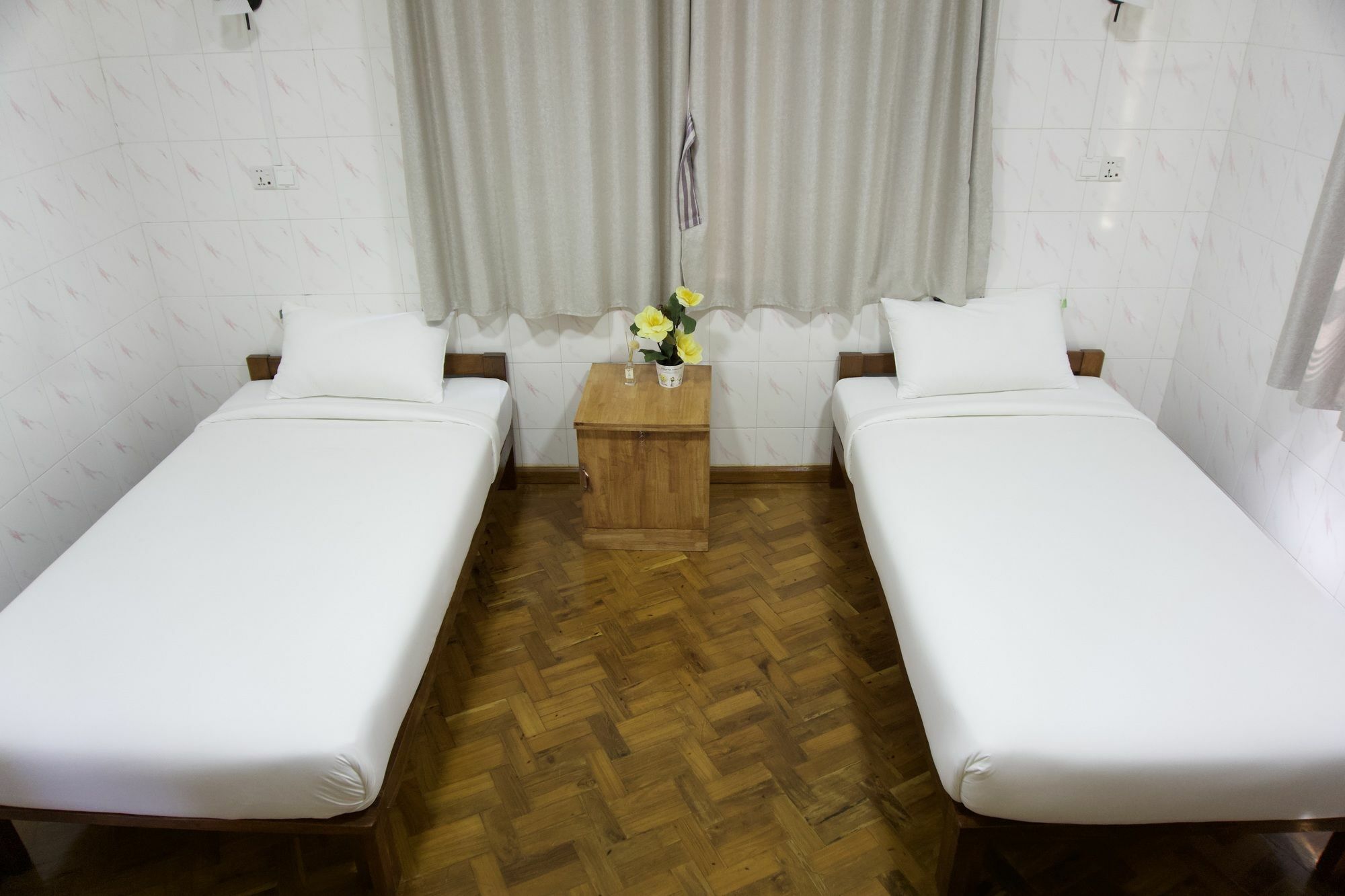 Celia Hostel Mandalay Ngoại thất bức ảnh