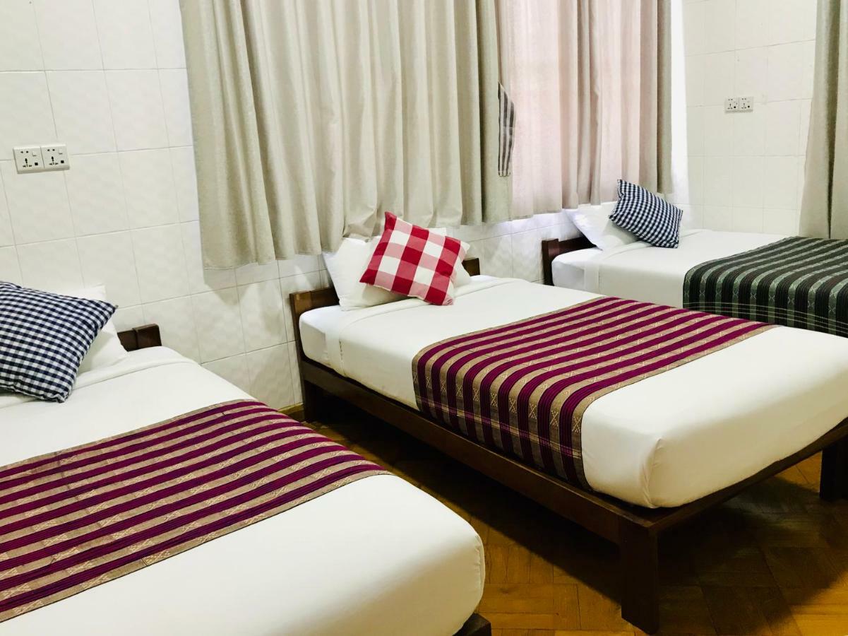 Celia Hostel Mandalay Ngoại thất bức ảnh